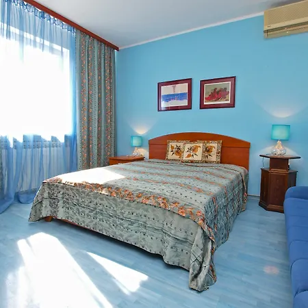 Hotel Mila 1039 3*